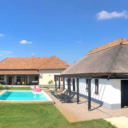 Ki-koeto Retreat * Poroszló